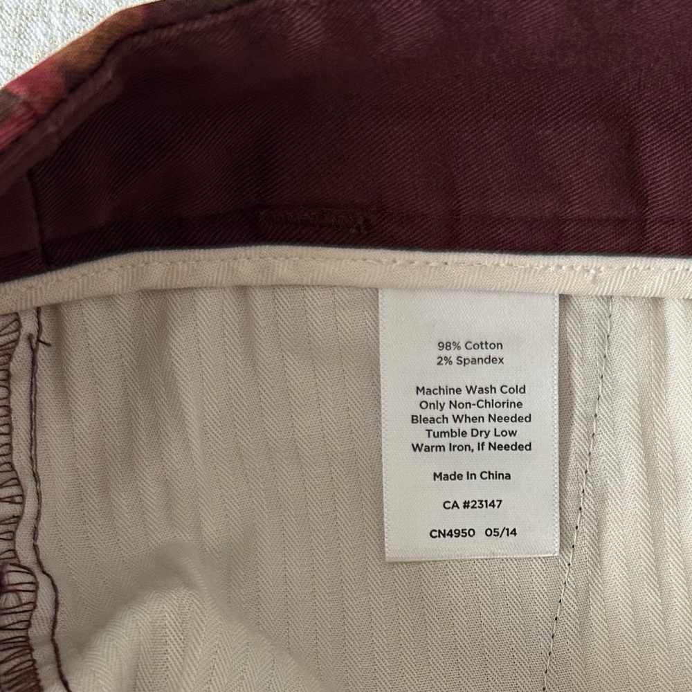 Talbots Floral Burgundy Pants Size 8 Straight Leg Floral Boho Fall Moody Autumn - Picture 6 of 10